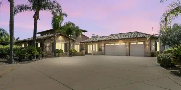 164 Dawn View Way