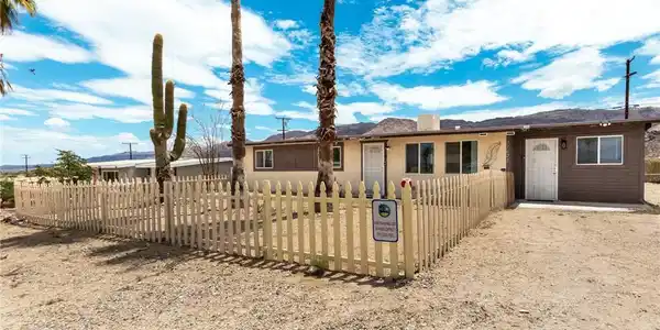 71621 Juanita Dr