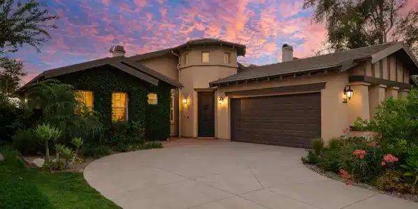 710 W Owen Court