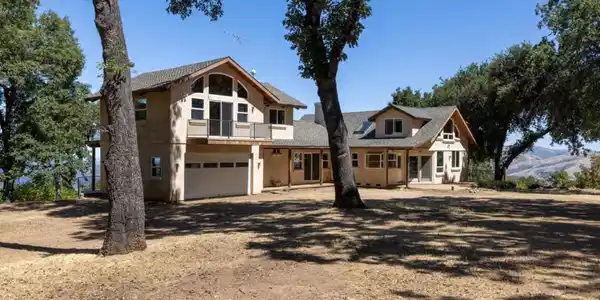39537 Laurel Springs