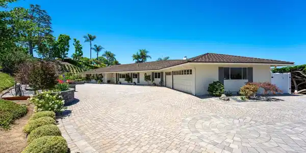 1098 Garrido Court