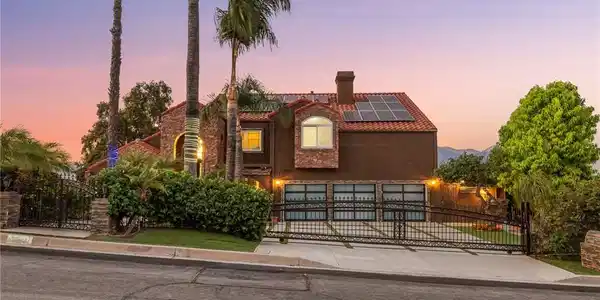 2396 SCENIC RIDGE