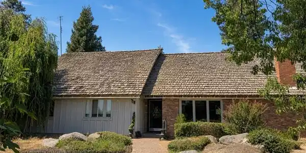 718 E Myer