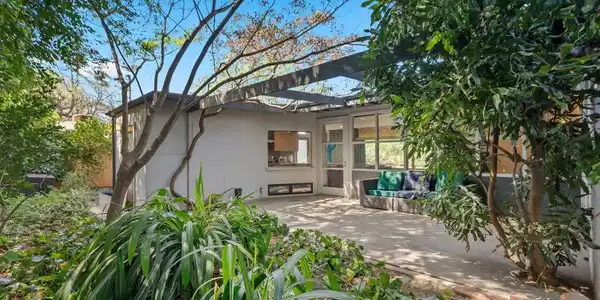 412 Elmwood Drive