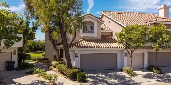 1029 S Dewcrest