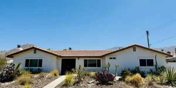 52275 Avenida Vallejo