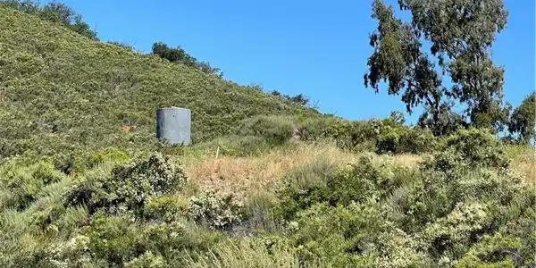 12 Black Canyon Road