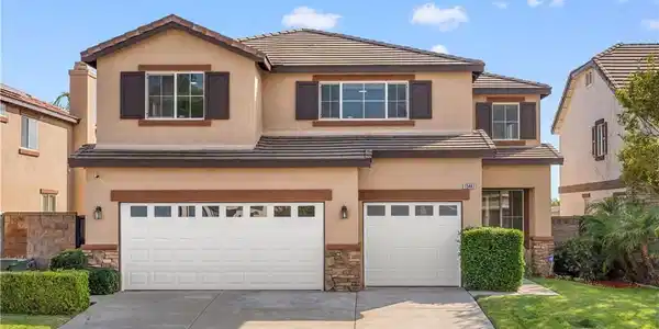 15441 Rochelle