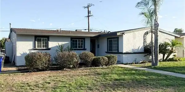 1346 E El Morado Court