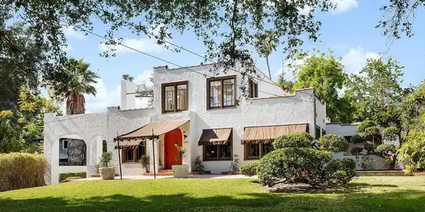 1045 New York Drive