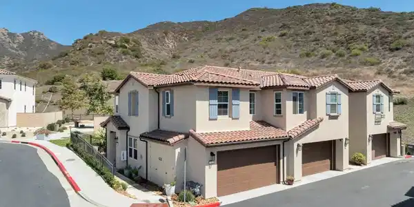 312 Fraser Point