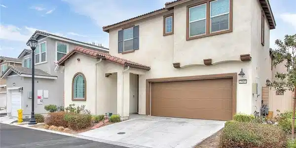 2945 E Merritt Paseo