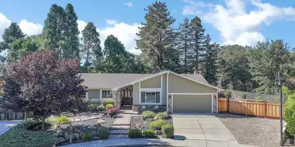 911 Berendsen Ct