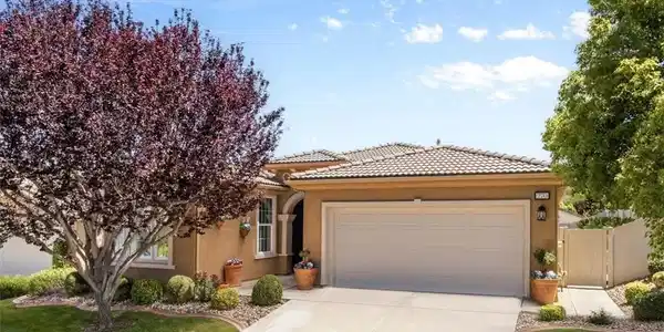 270 Bridle Trail