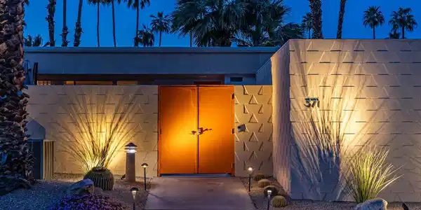 371 Desert Lakes Drive