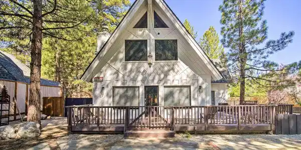 41665 Tanager Drive