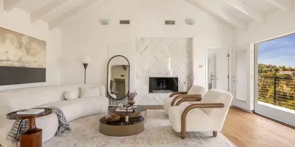 3701 Multiview Drive
