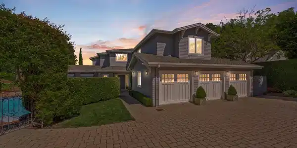 629 Lombardy Way
