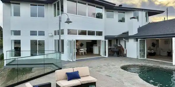 716 Avenida Columbo