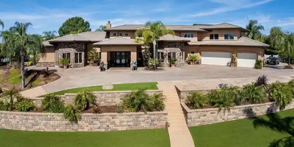 2882 Conestoga Circle