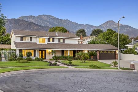 785 W Dalton