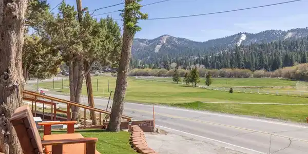 42948 Moonridge Road