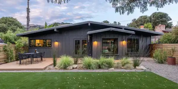 39 Lilac Lane