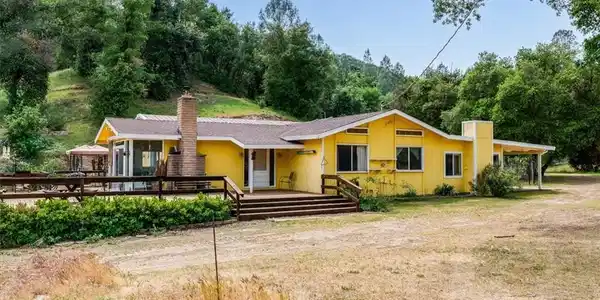 1535 Parkhill Road