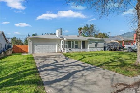 4594 N Pershing