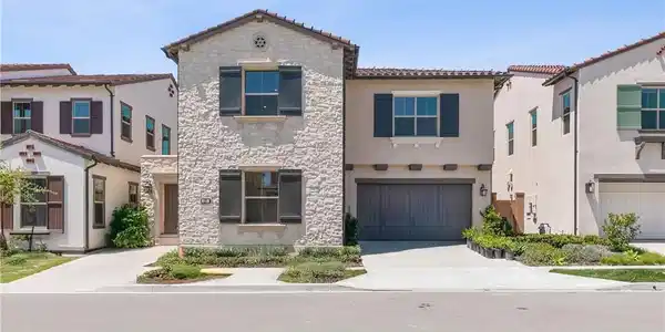 127 Oakstone