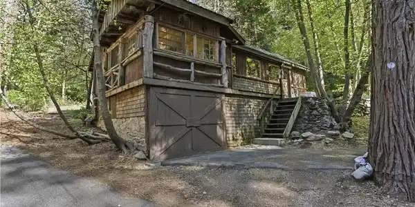 815 Cottage Grove
