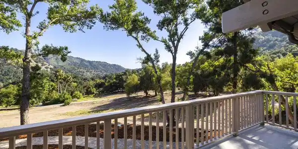 10901 CREEK Road