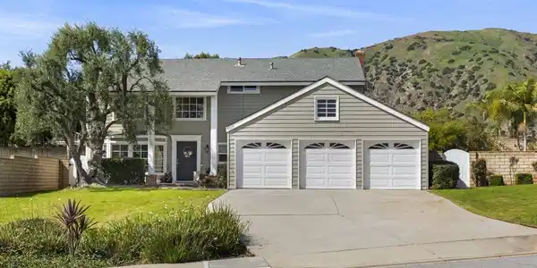 6929 Sherwood Drive