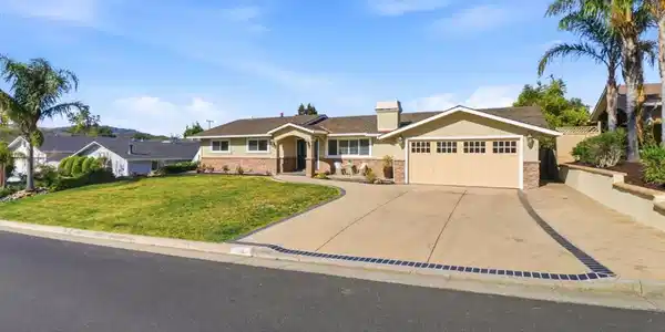 1241 Hillcrest Drive