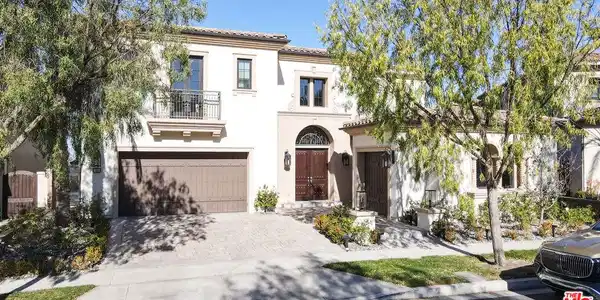 105 Shady Arbor