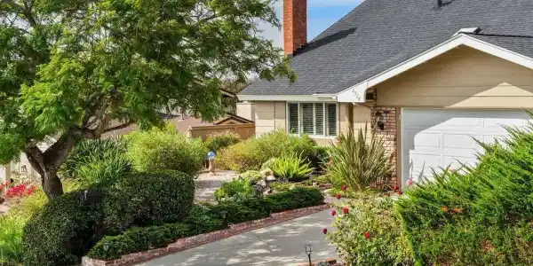 4924 Avila Ave