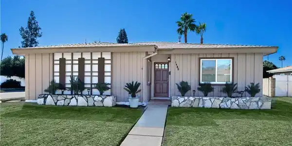 1480 E Colver