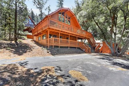 1523 Lassen Way