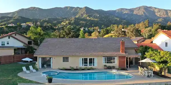 208 Canyon Crest