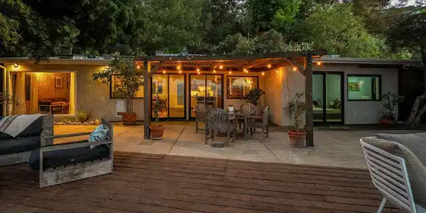 7272 Caverna Drive