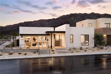 4505 Thunderbird Way