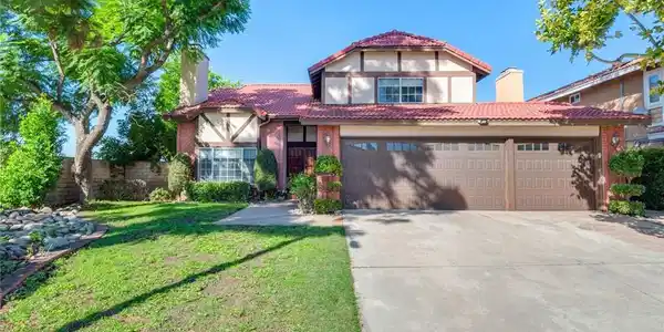 2958 Roadrunner Ct