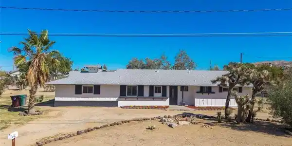 7165 Rubidoux Ave