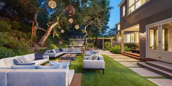 2600 Mandeville Canyon Road