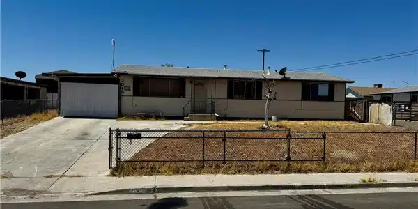 2045 Desoto Street