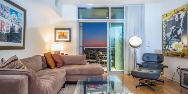 13700 Marina Pointe Drive