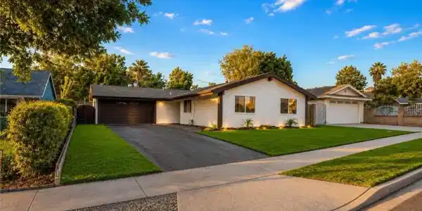 3441 Crownsworth