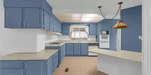 33720 Westchester