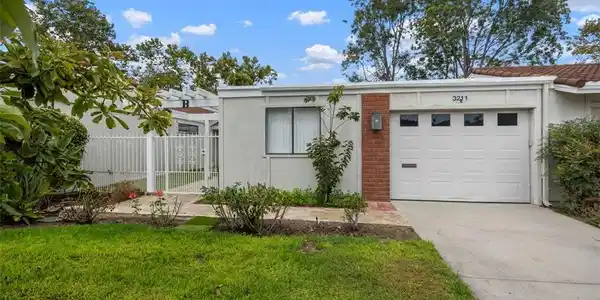 3211 Via Buena Unit B