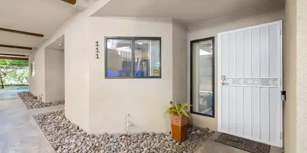 255 S Avenida Caballeros